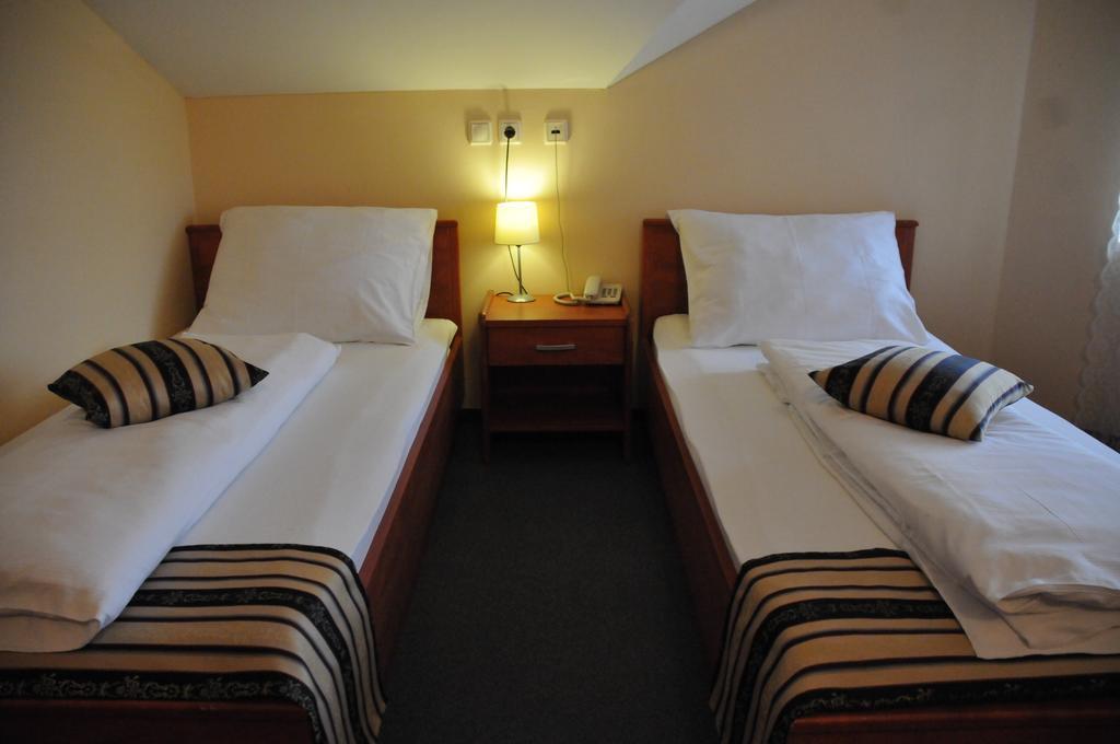 Hotel Galerija Záhřeb Pokoj fotografie