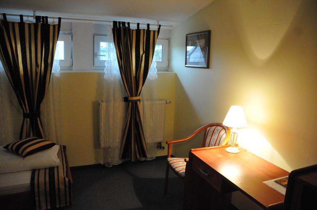 Hotel Galerija Záhřeb Pokoj fotografie
