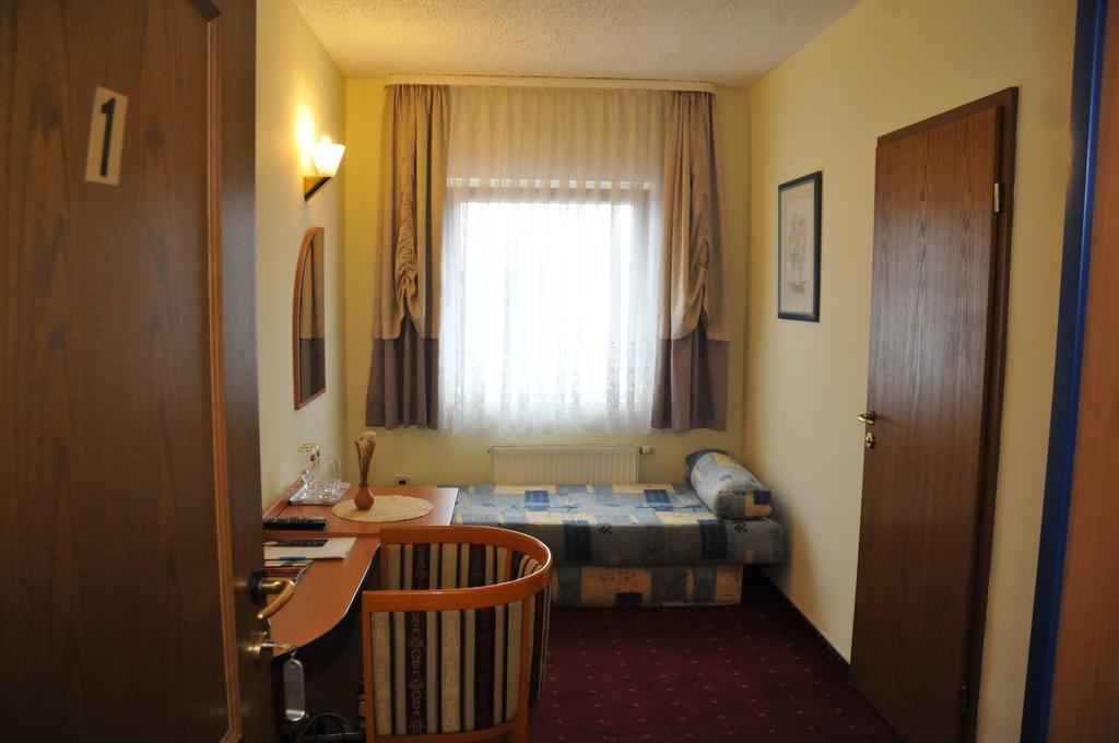 Hotel Galerija Záhřeb Pokoj fotografie